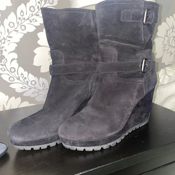 Prada Black sueded wedge booties - Picture 5 of 8